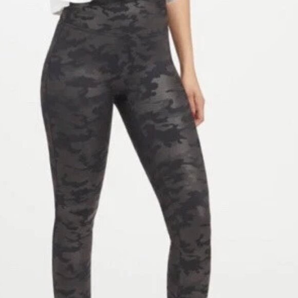 Spanx Camouflage Leggings - Picture 1 of 5